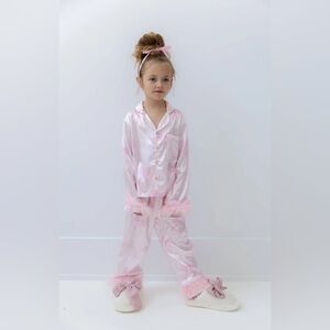 Sold Out LOLA & THE BOYS PRETTY IN BOWS SILK PAJAMA Top Size: 6 Like New